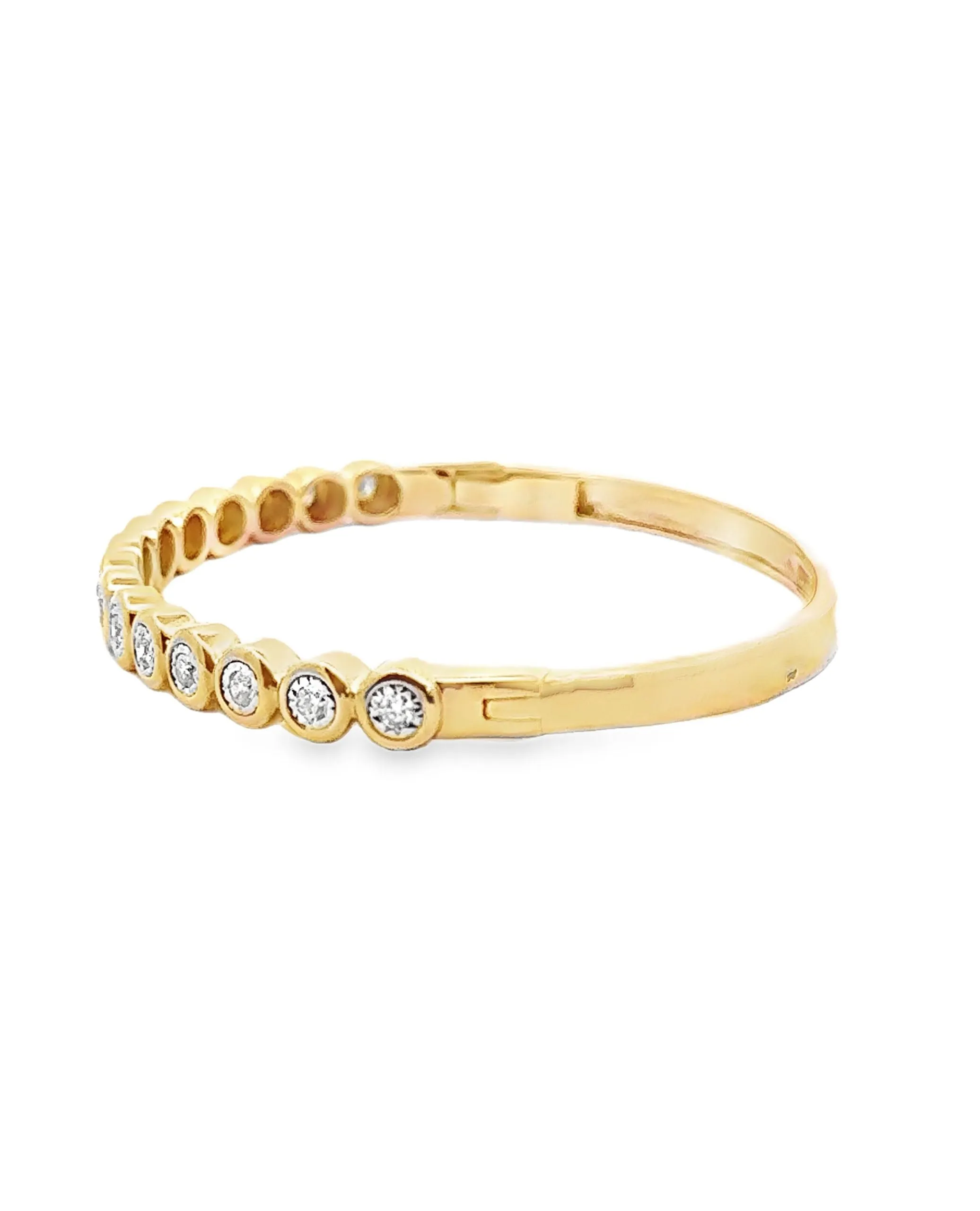 14K Yellow Gold Bangle Bracelet with Illusion Set Diamonds