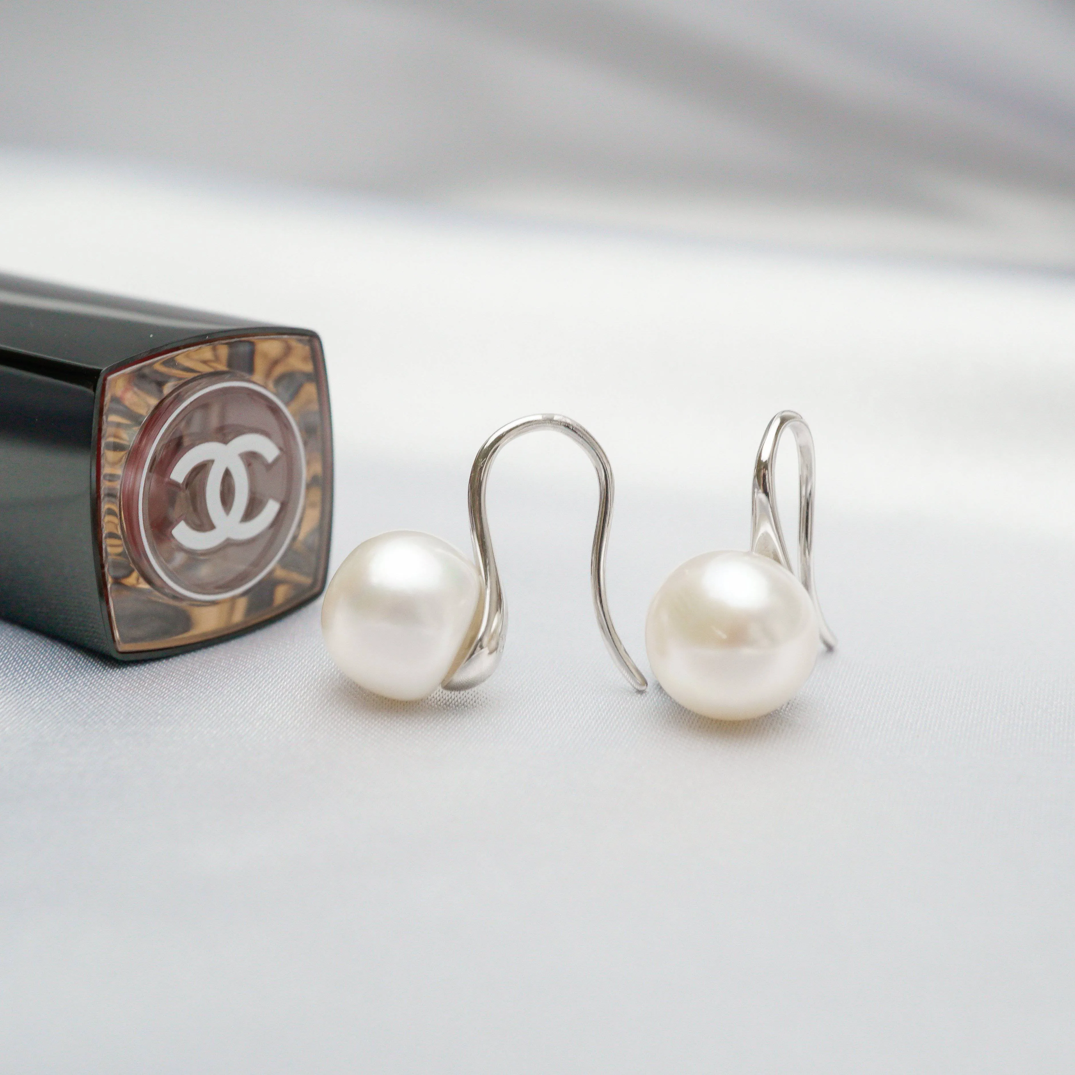 18K Solid Gold Akoya Pearl Earrings KE00250