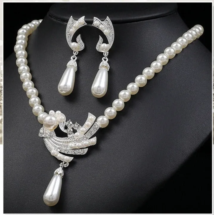 BELLA Design Women's Fine Fashion Vintage Flower Sculpted Art Rhinestones & Beads Pearl Jewelry Set