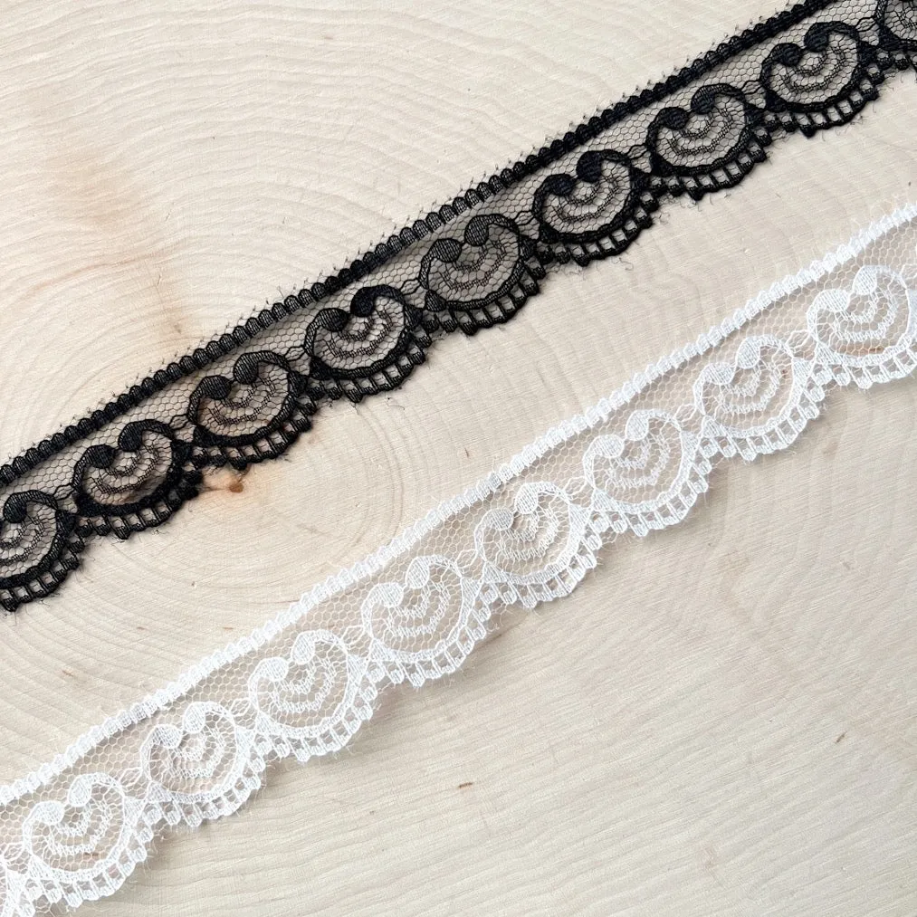 Belle Lace Choker - White or Black