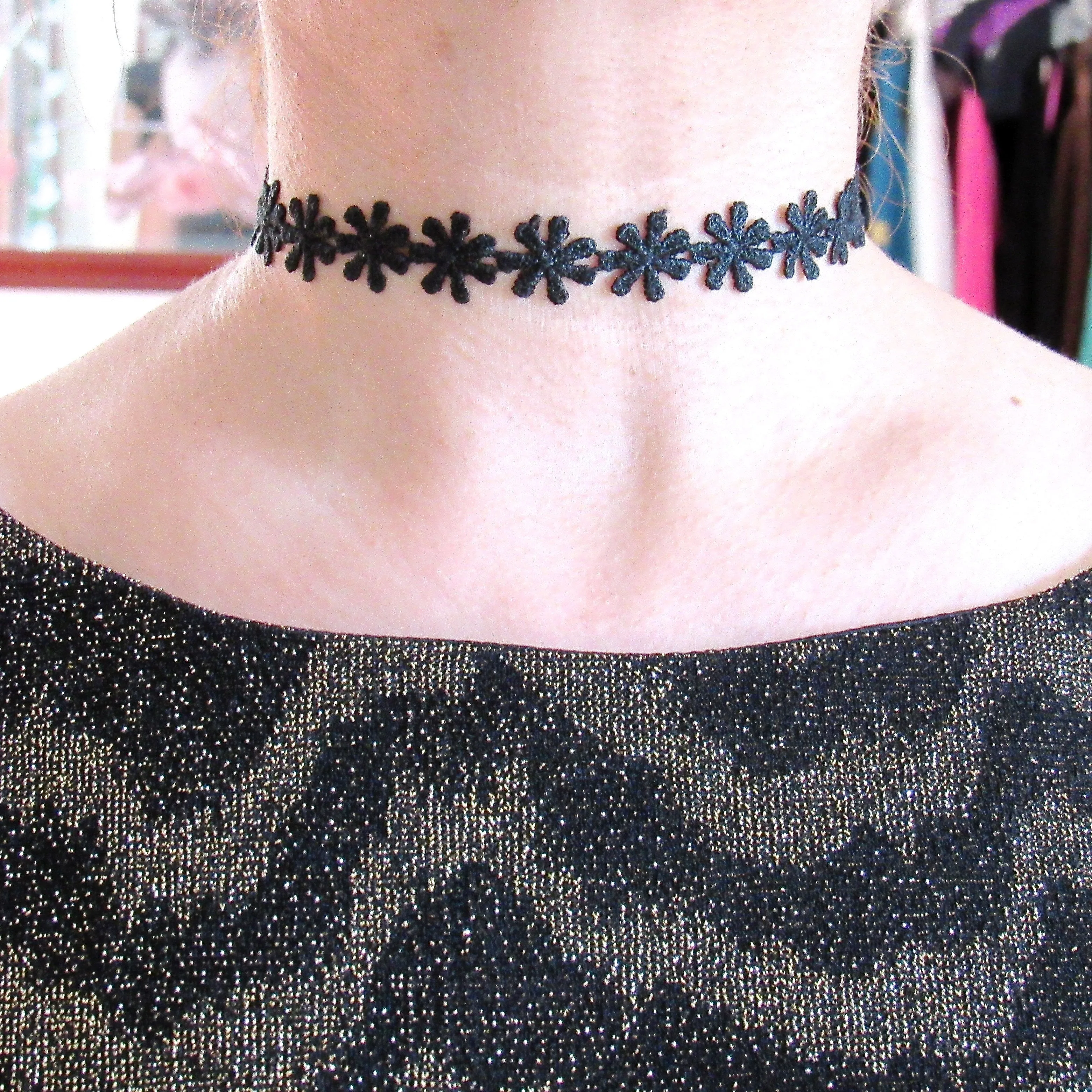 Black Daisy Choker