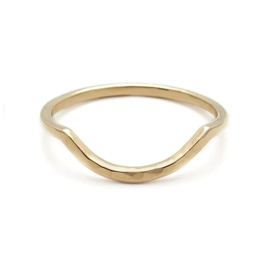 Delicate Curve Band - 14k Gold