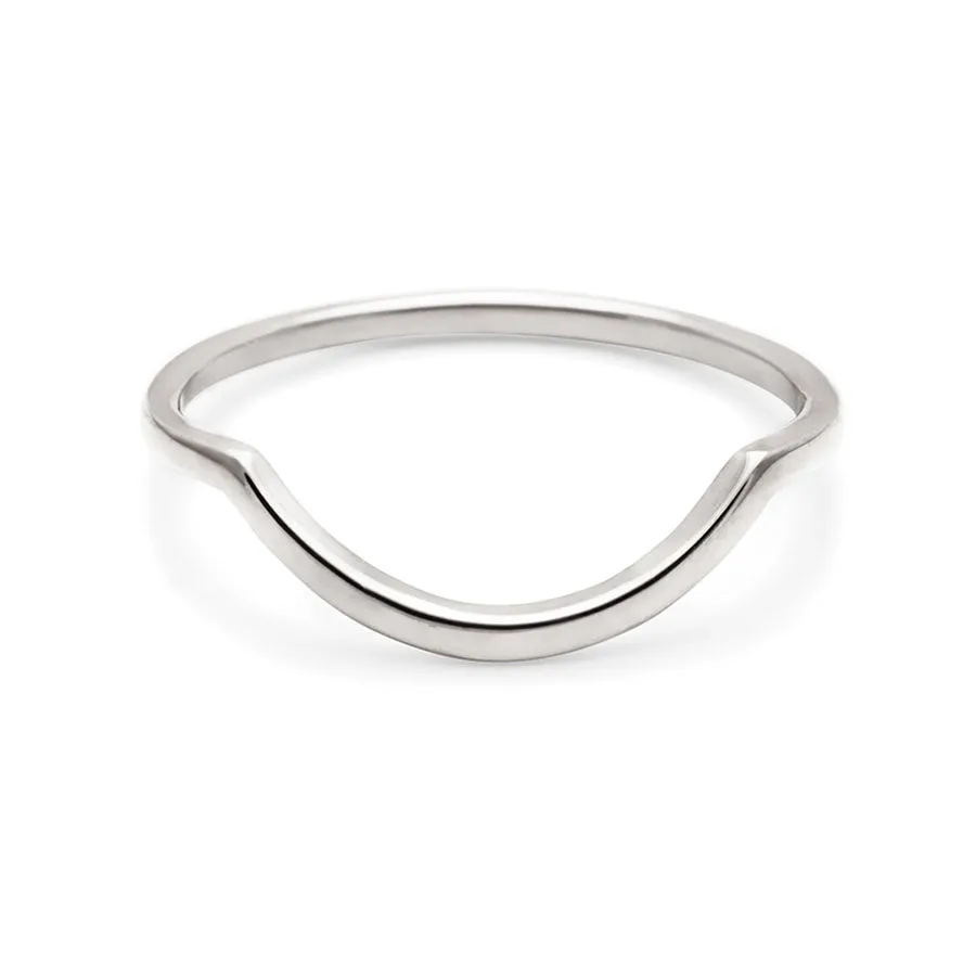 Delicate Curve Band - 14k Gold