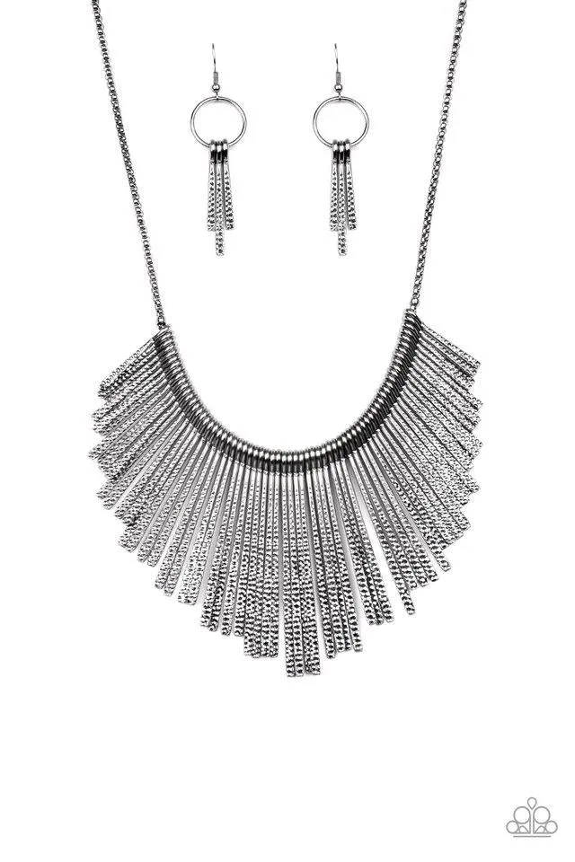 Paparazzi Necklace ~ Metallic Mane - Black