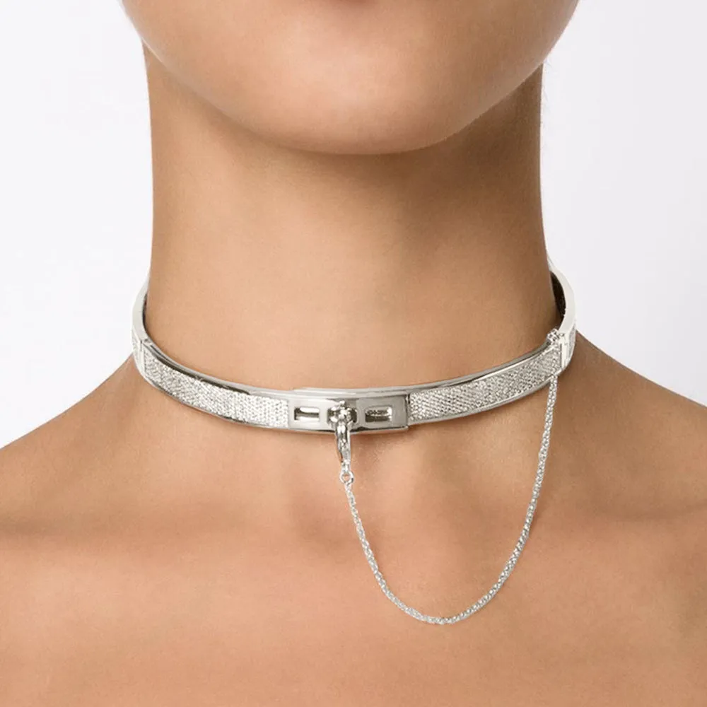 PAVÉ SAFETY CHAIN CHOKER