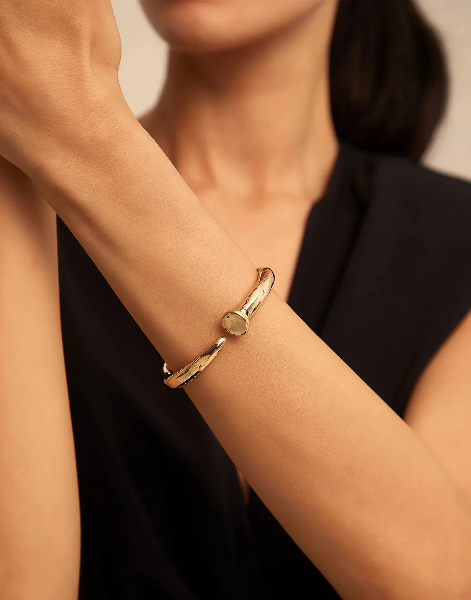 UNOde50 18K Gold Plated Rigid Bracelet