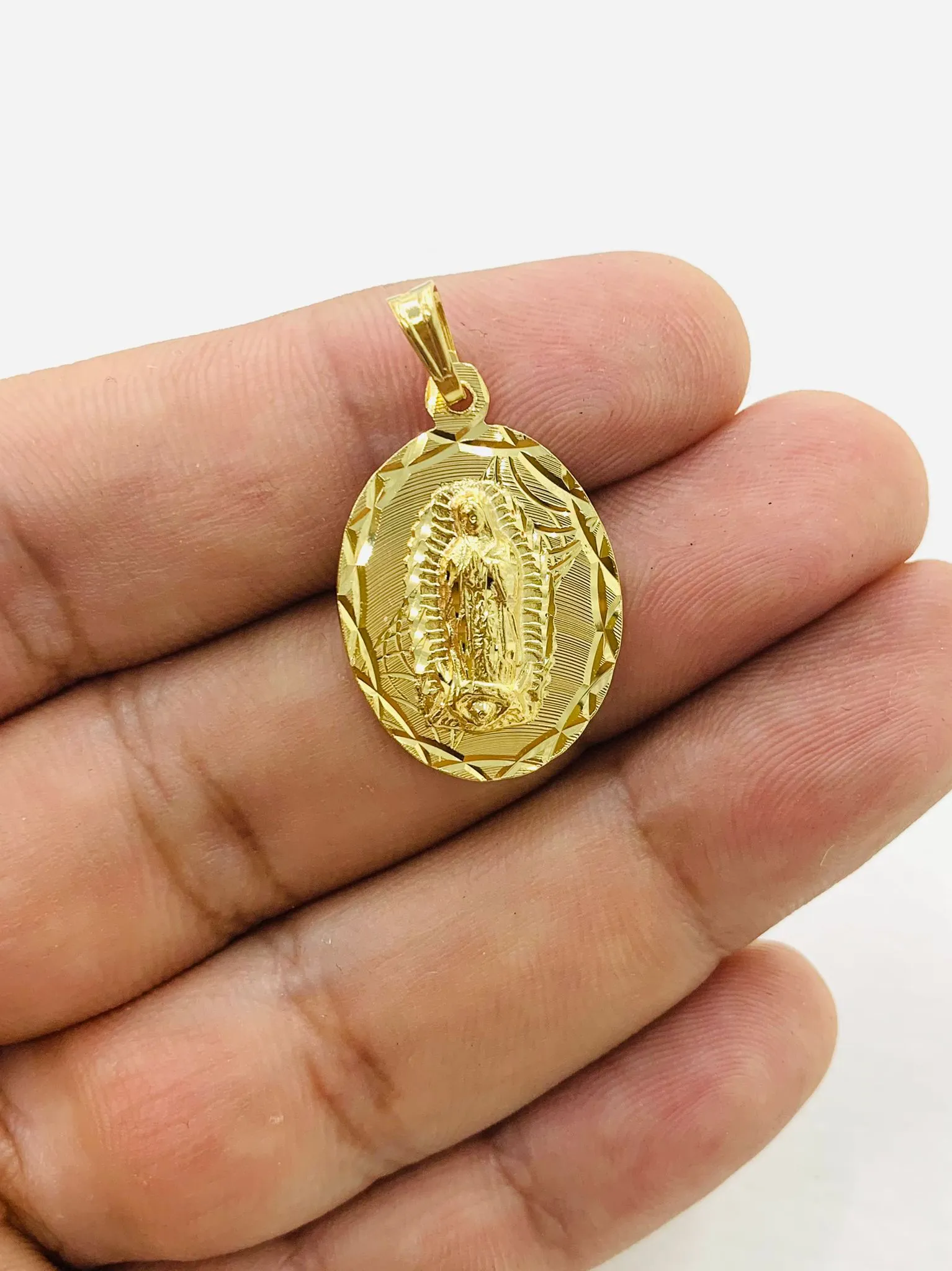 Virgen de Guadalupe Charm Pendant for Womens Mens 26x18mm All Yellow Gold Filled/ Everyday Pendants / Dije de la Virgencita de Guadalupe Oro