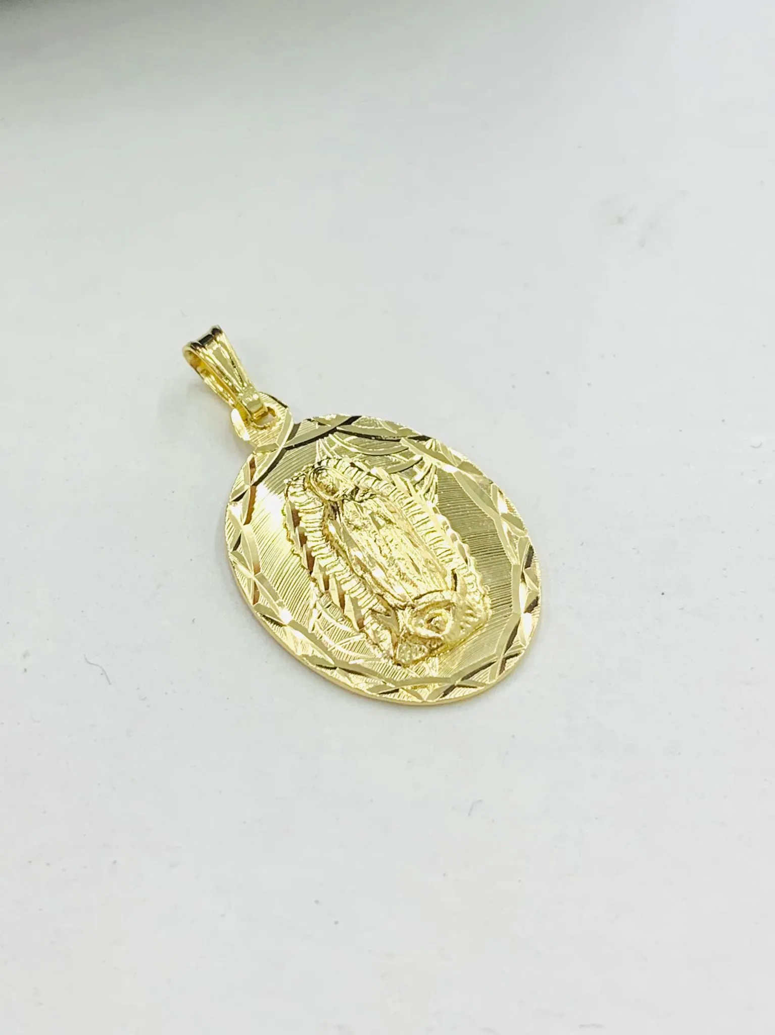 Virgen de Guadalupe Charm Pendant for Womens Mens 26x18mm All Yellow Gold Filled/ Everyday Pendants / Dije de la Virgencita de Guadalupe Oro