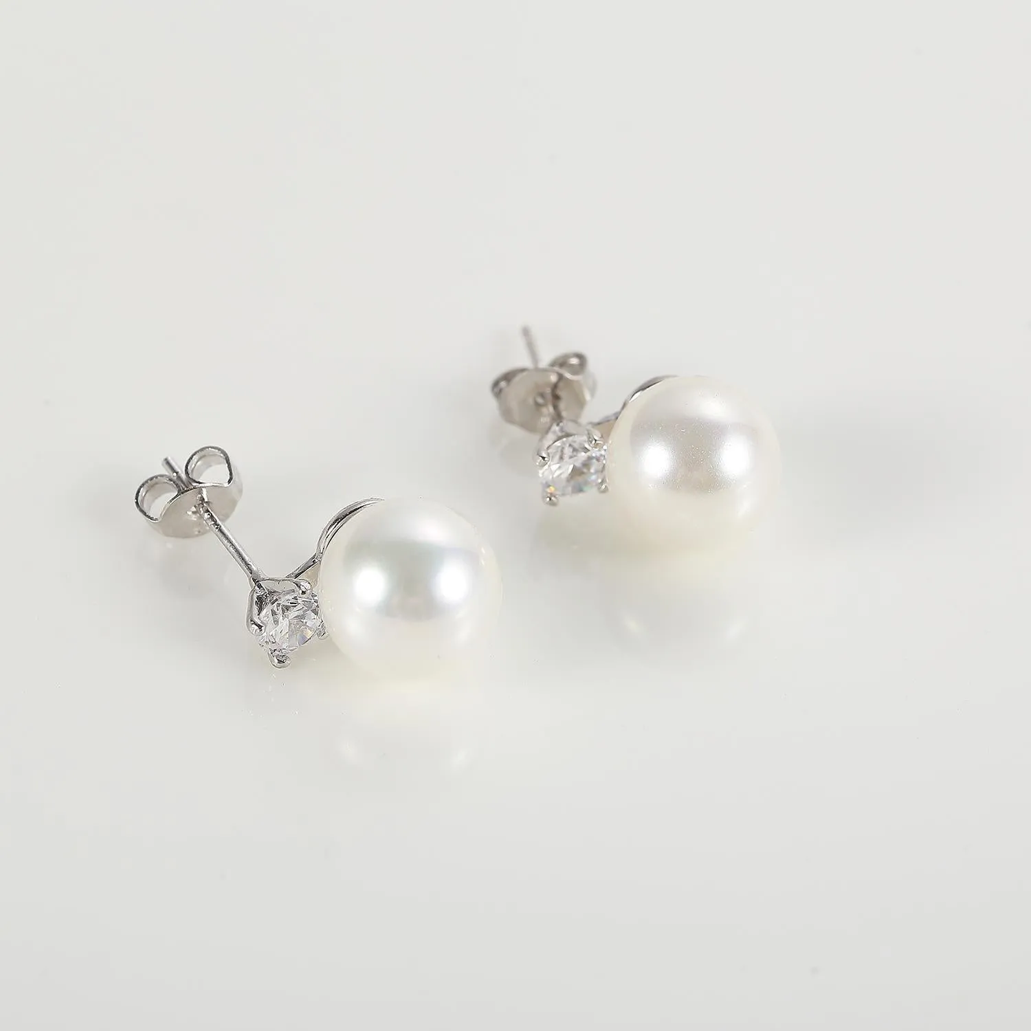 White/Silver Stud Pearl Earrings PSE001